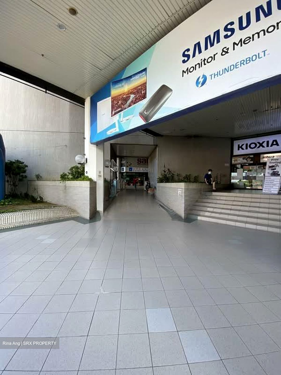Sim Lim Square (D7), Retail #585364421